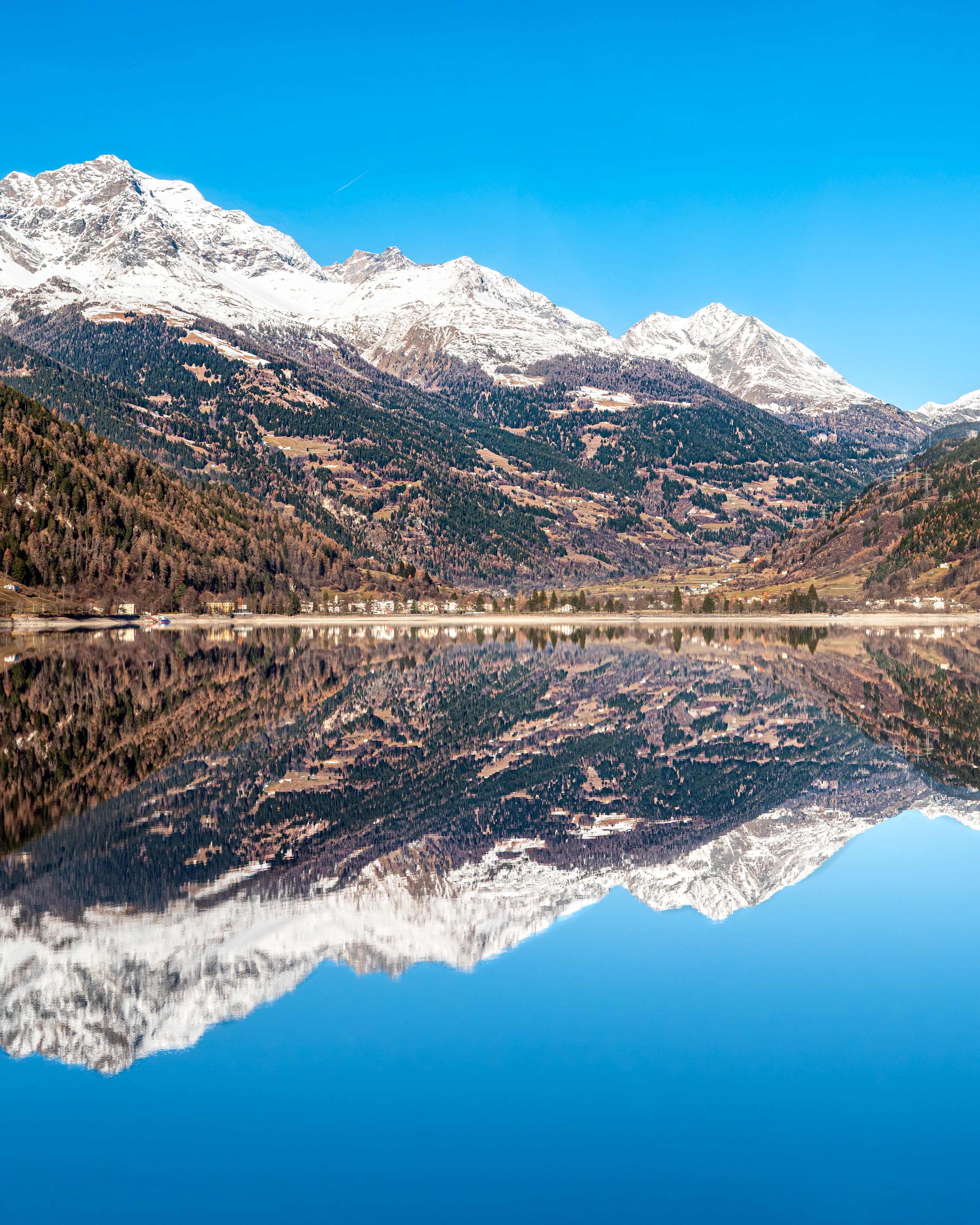 Natural mirror
